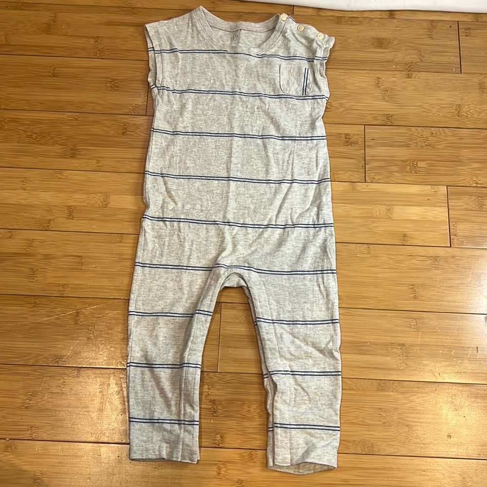 NWOT babyGAP Sleeveless Romper 18-24 months